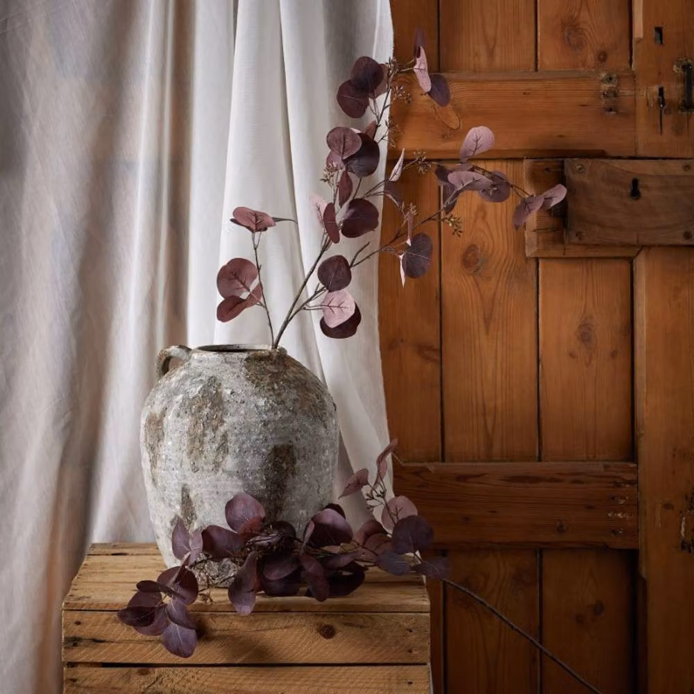 Lemon Pavilion Furniture and Decor Berried Eucalyptus Stem in Burgundy Plastic, W38 x D38 x H109 cm – 3