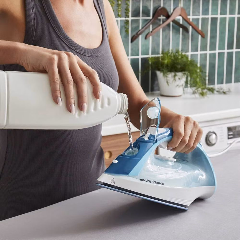 Morphy Richards Crystal Clear 2400W Steam Iron with Ceramic Non-stick Soleplate and Anti-calc Function in Turquoise and White – 11
