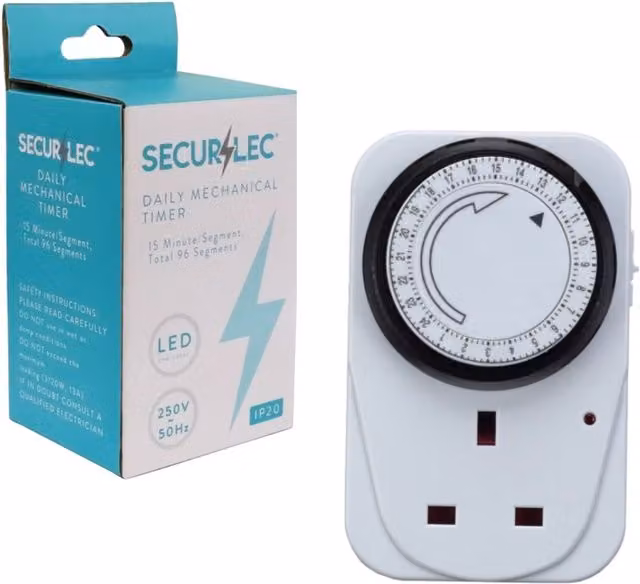Securlec 24 Hour Daily Mechanical Timer Plug with 15 Minute Segments in White