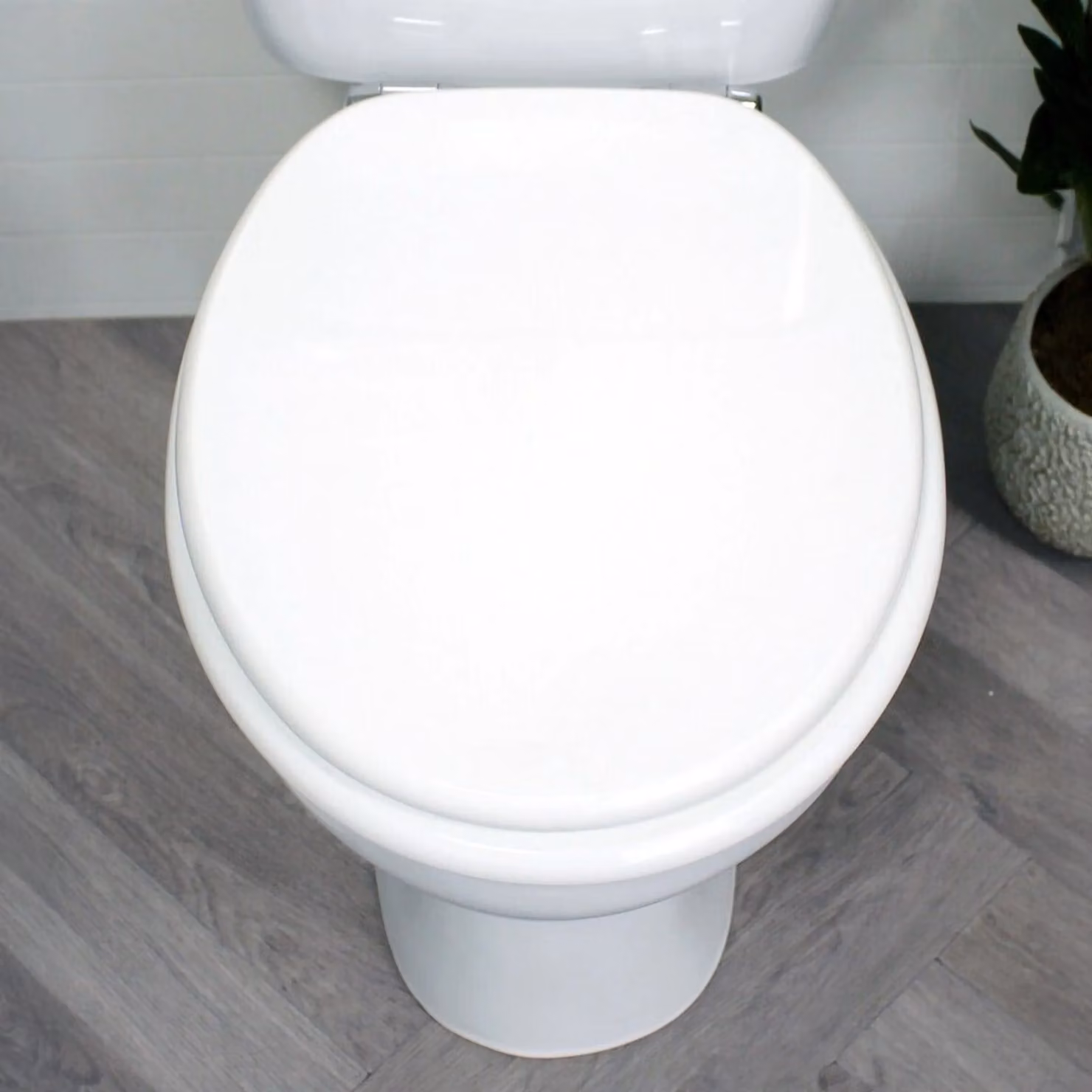 Showerdrape Oxford Mahogany Wooden Toilet Seat in White – 1