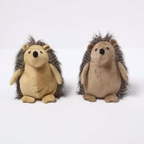HOMESCAPES Hedgehog Plush Door Stops, Set of 2, Beige and Brown, H 22 cm x W 10 cm x D 10 cm