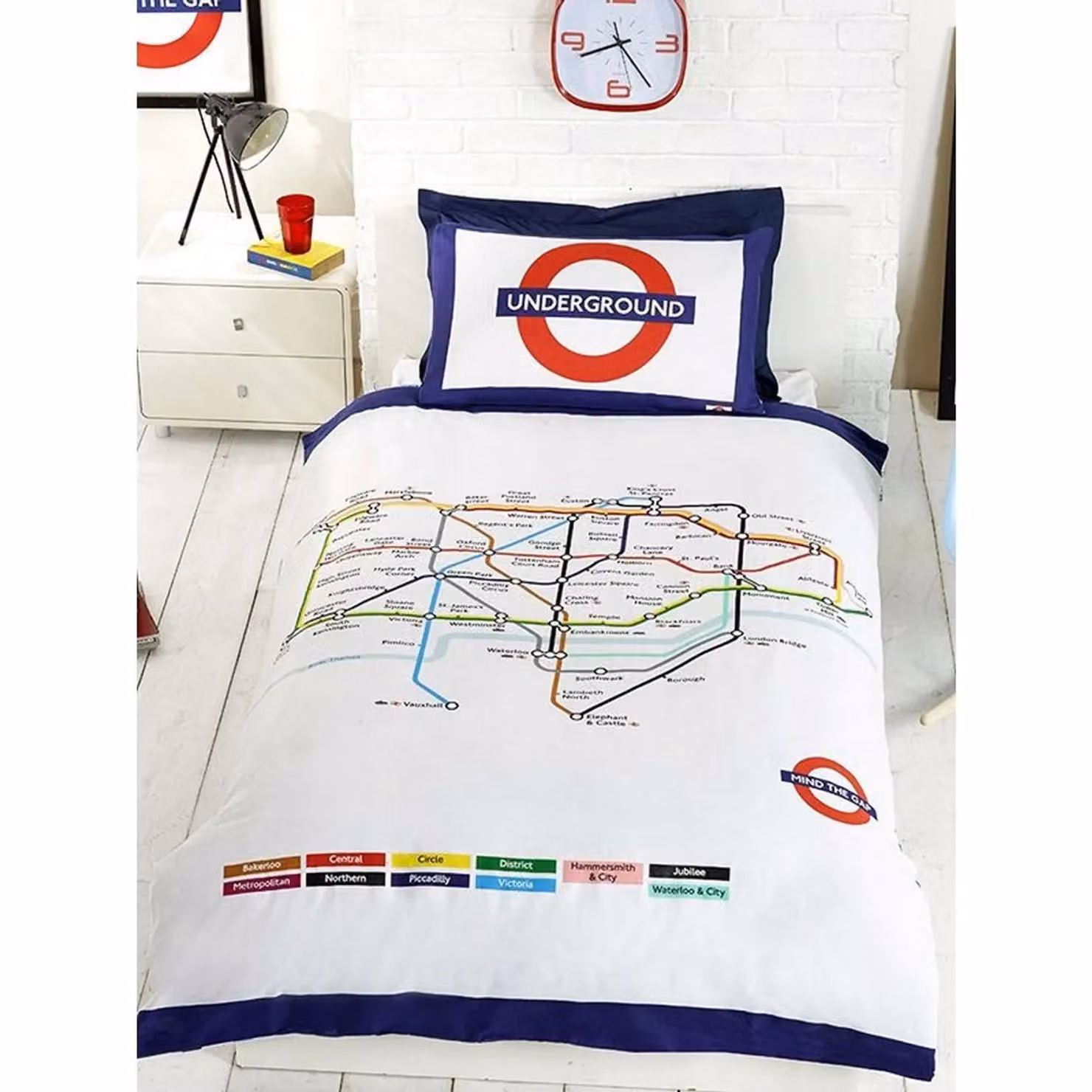 Rapport Tube Map Reversible Duvet Cover and Pillowcase Set in White, W: 140 cm, H: 200 cm – 2