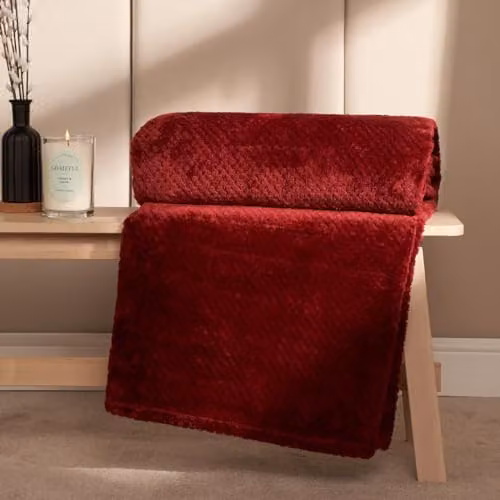 OHS Red Fleece Faux Fur Blanket, W x D: 150 x 200 cm – 2