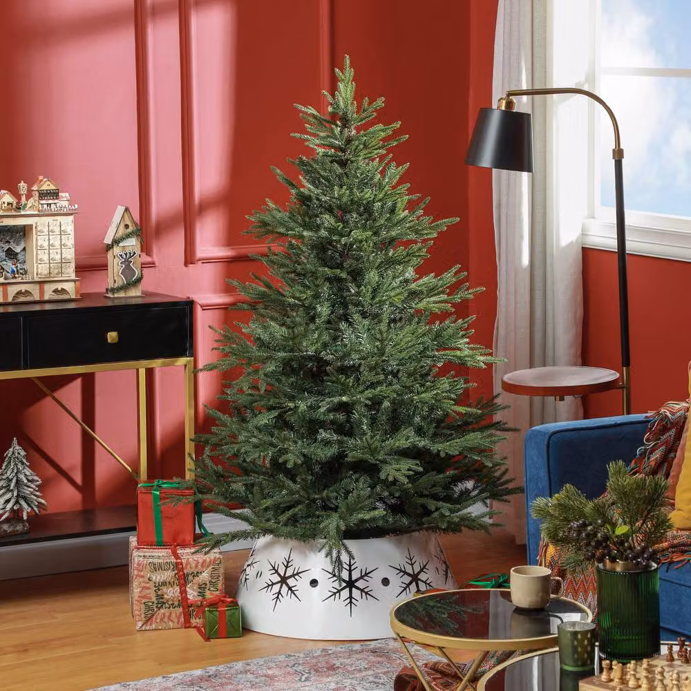 STILVORA 5ft Artificial Green Christmas Tree with Hinged Branches – 2