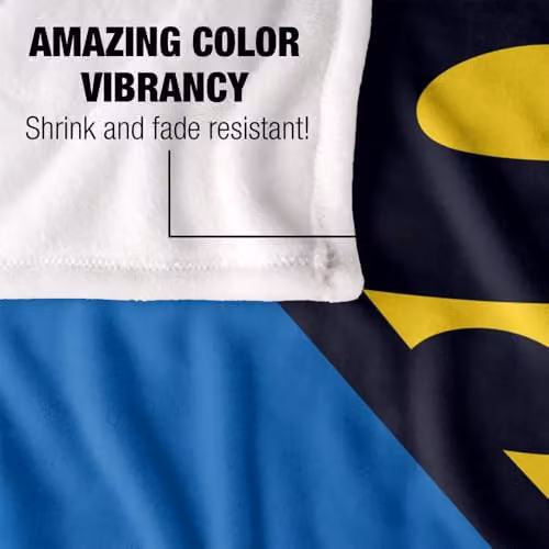 Warner Bros. Superman Shield 1993 Super Soft Fleece Throw Blanket in Black, Red and Blue, W/D/H: 91 x 147 cm – 3