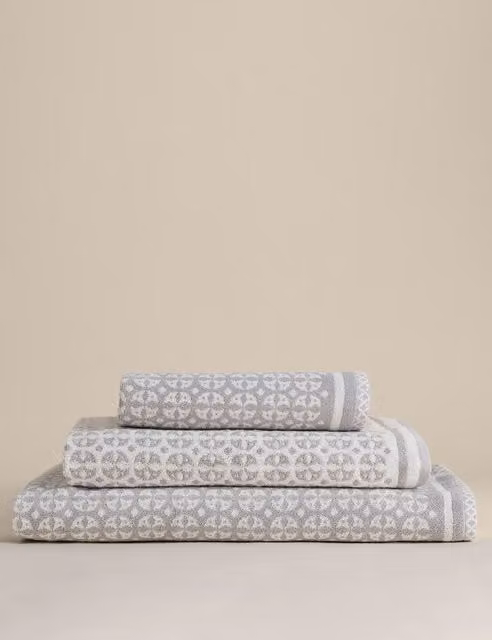 M&S Grey Pure Cotton Fluffy Geometric Circle Towel