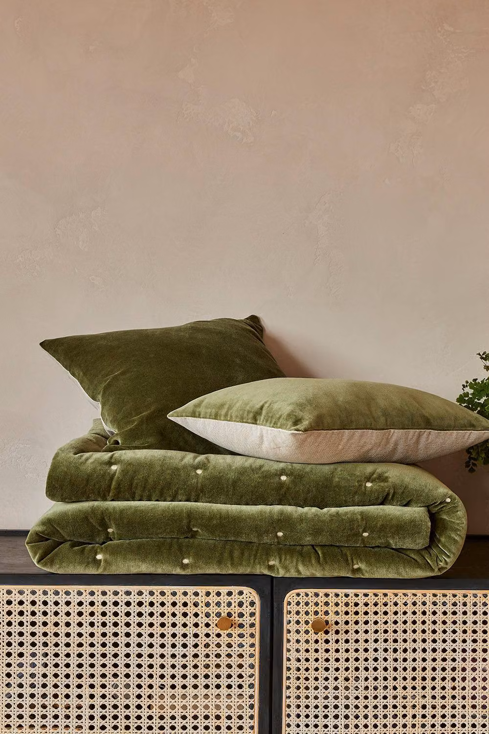 Christy Jaipur Luxury Quilted Cotton Throw in Green, W/D/H: 140 x 200 cm – 4