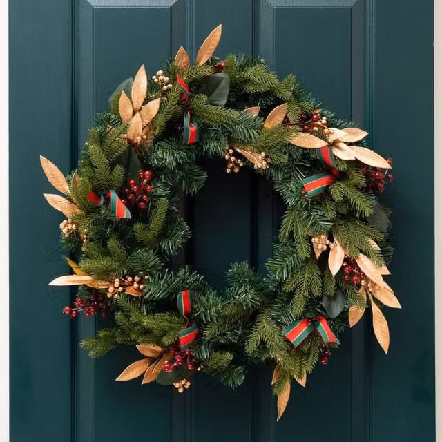 Scottish Everlastings Ltd Traditional Round Christmas Wreath with Gold Leaves in Green, Diameter: 60 cm – 1