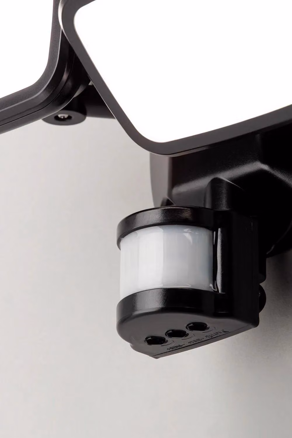 BHS Lighting Twin Wilson LED Outdoor Flood Light with Motion Sensor in Black – 2