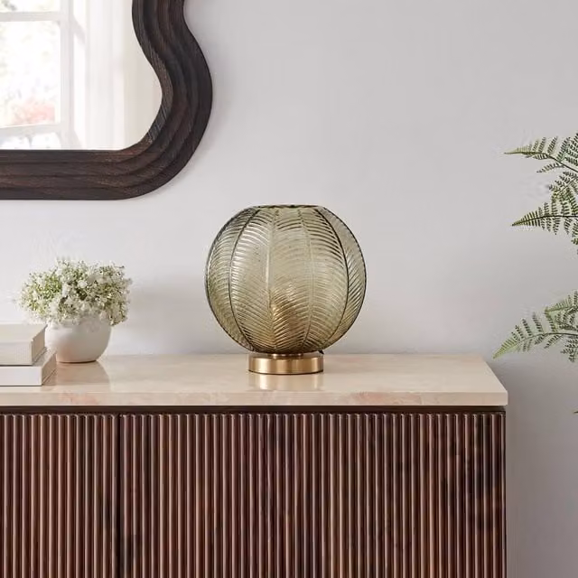 FurnitureboxUK Nadine Small Green Glass Globe Table Lamp with Gold/Brass Base – 1