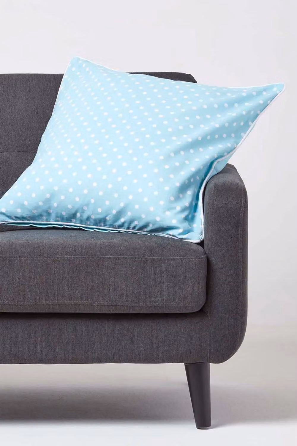 Homescapes Blue and White Polka Dot Cotton Rectangular Cushion Cover W/D/H: 50 x 30 x 30 cm – 2