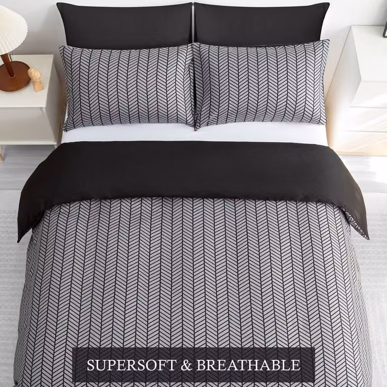 Lazzaro Home Premium Chevron Microfibre Reversible Duvet Cover and Pillowcase Set in Grey, Super King