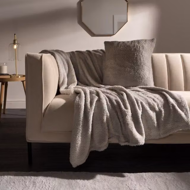 OHS Large Plain Teddy Fleece Throw Blanket in Silver/Grey, W/D/H: 150 x 200 cm – 1