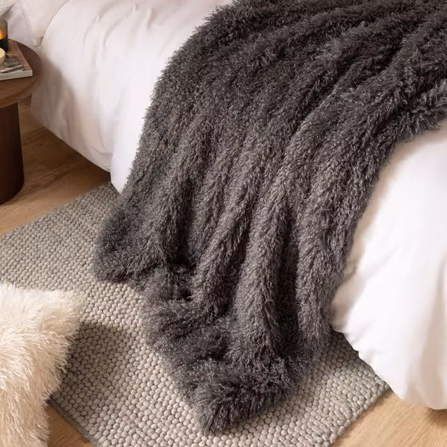 Furn Rowan Reversible Double Face Faux Fur Throw in Grey, W: 130 cm, L: 180 cm – 2