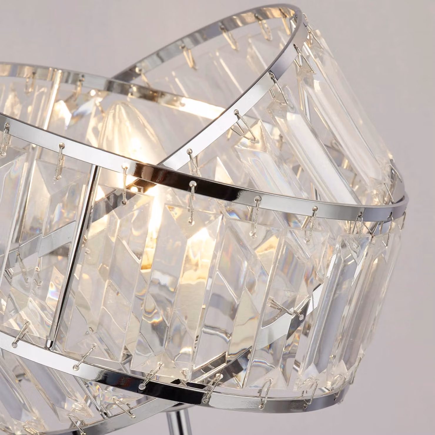 Lighting Collection Band Chrome Table Lamp in Silver and Crystal – 3