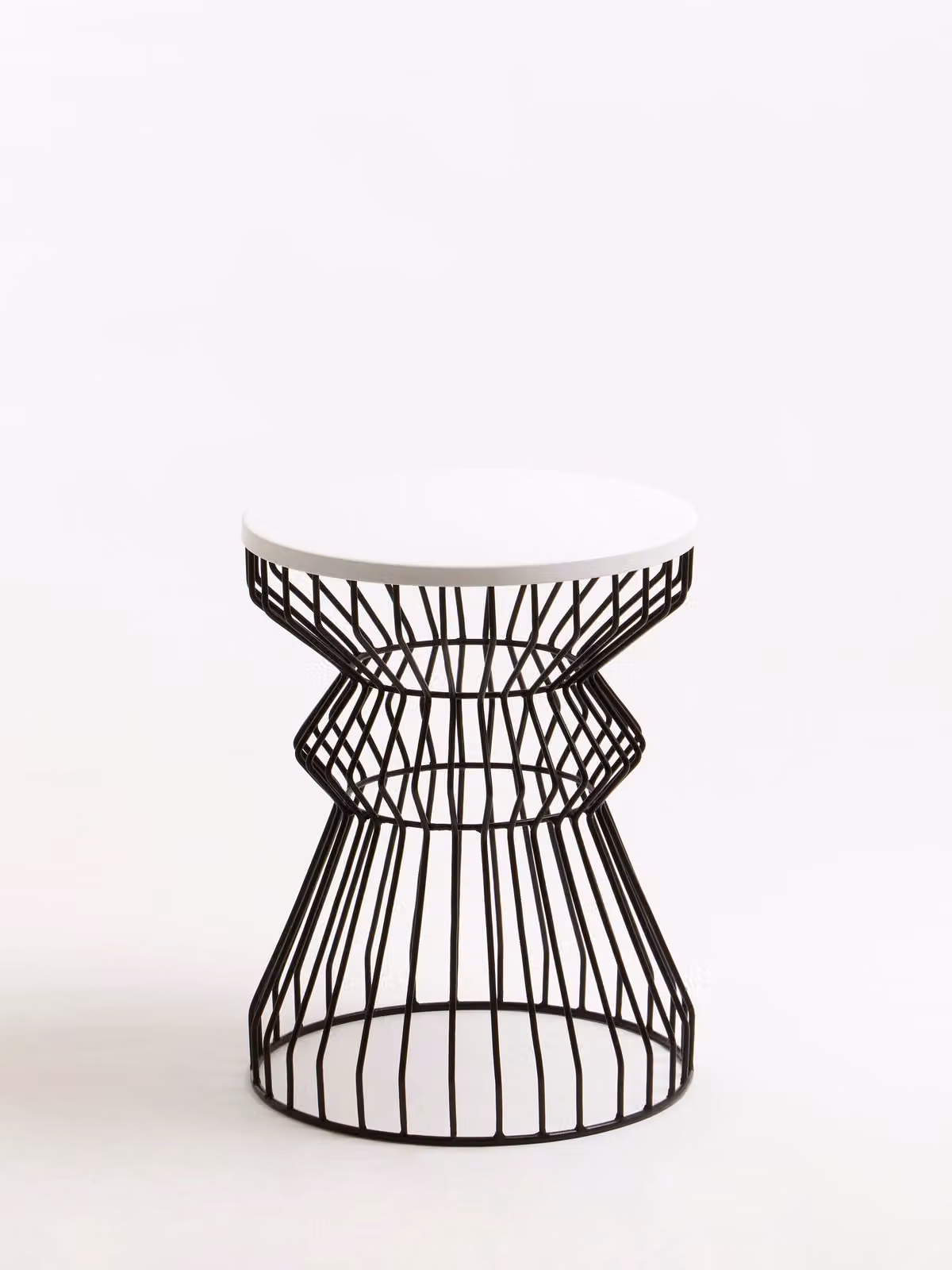 Orsina Modern Round Side Table with Curved Base in Black or White, W/D/H: 41 x 41 x 53 cm – 4