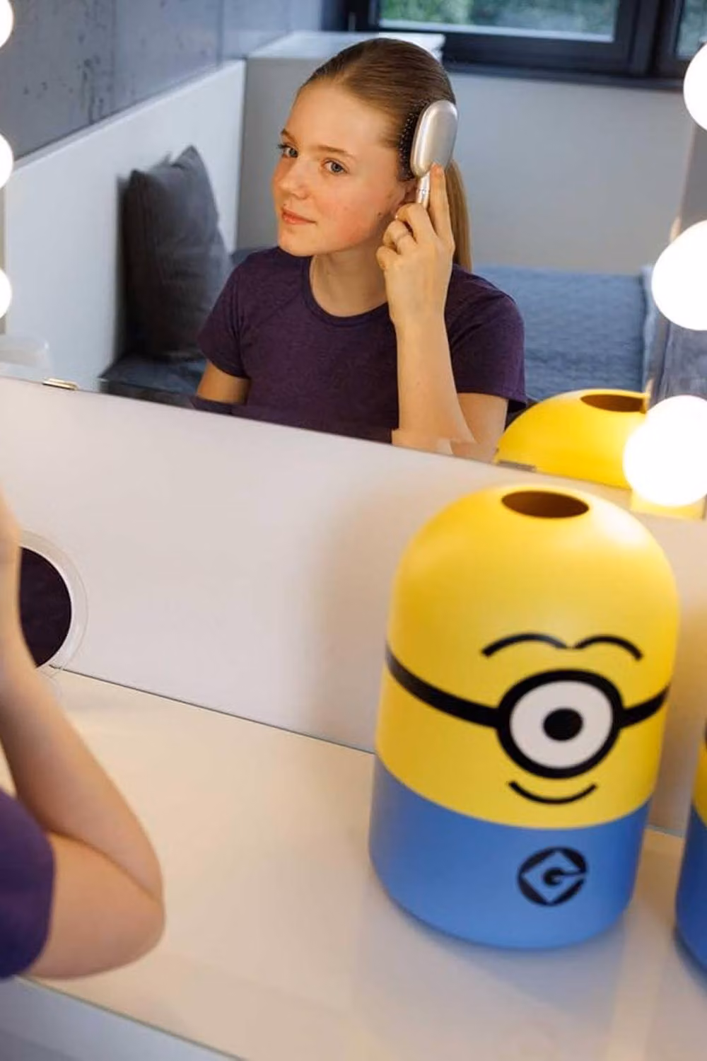 Keeeper Minions Stuart Stackable Storage Box with Lid, Yellow, W/D/H: 20 x 20 x 31 cm – 6