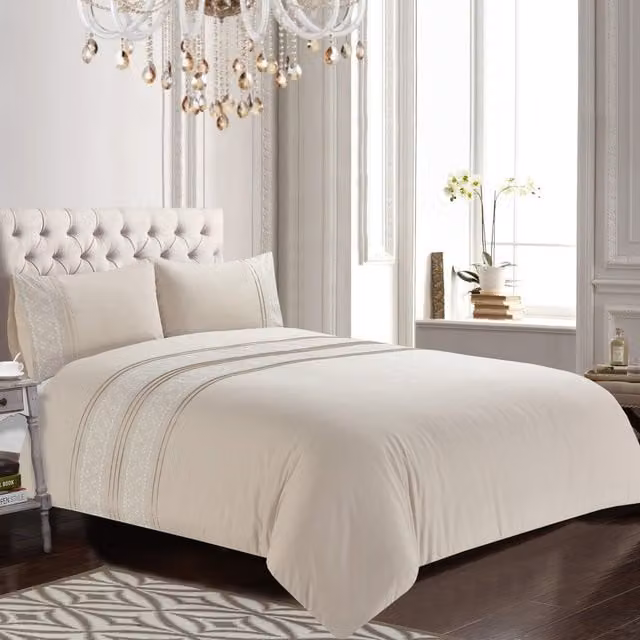 Kampala Hill Floral Duvet Cover Set in Beige and Yellow, 180 x 200 cm