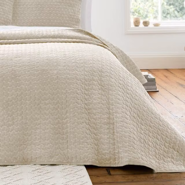 Bianca Attica Quilted Velvet Bedspread in Natural Beige, W: 240 cm, D: 260 cm