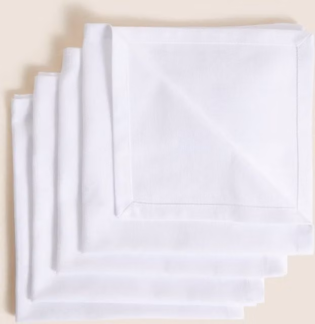 M&S Set of 4 Plain White Cotton and Linen Napkins