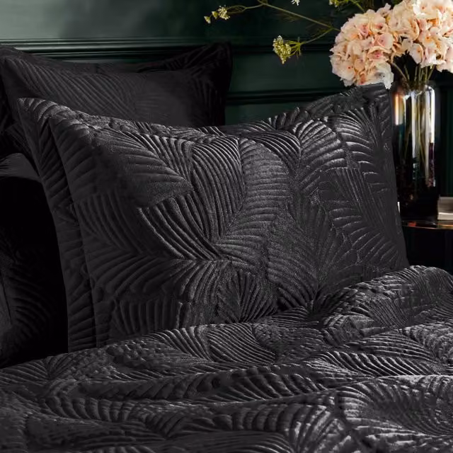 Palmeria Quilted Black Velvet and Cotton Pillowcase