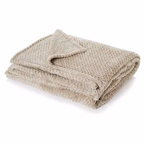 Dreamscene Beige Fleece Faux Fur Throw Blanket, W/D/H: 125 x 150 cm