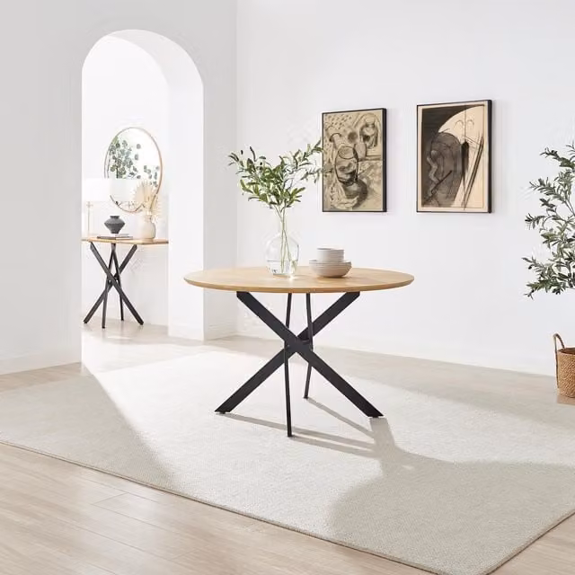 FurnitureboxUK Novara Round 6 Seater Dining Table in Oak Veneer and Black Metal, Diameter: 120 cm – 1