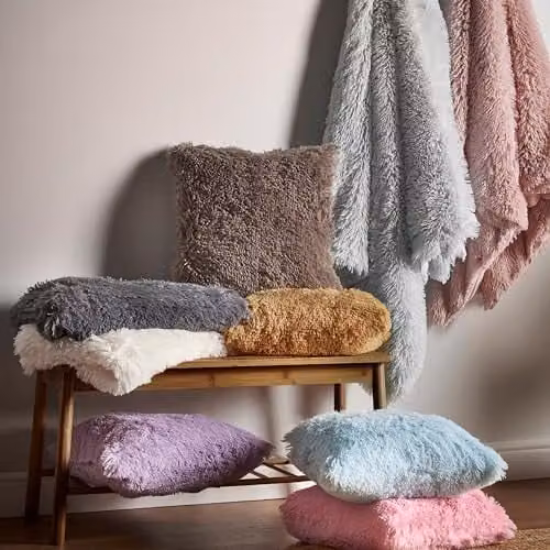 Catherine Lansfield Cuddly Faux Fur and Fleece Square Cushion in Beige/White, W/D/H: 45 x 45 x 45 cm – 3