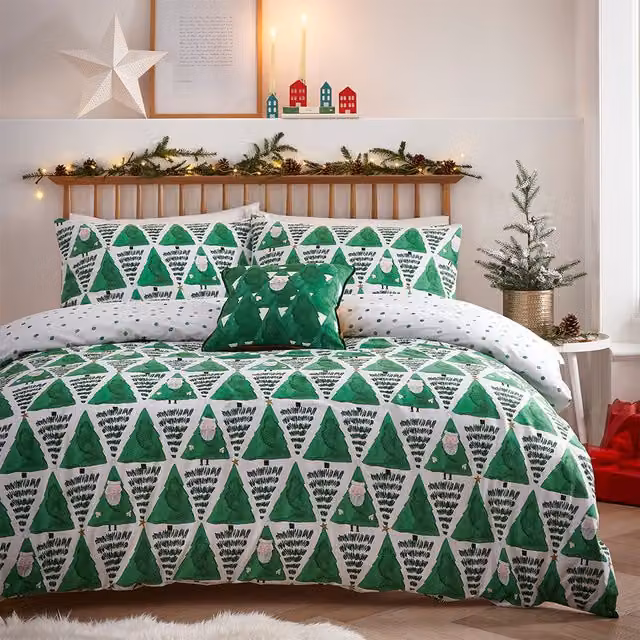 Make it a Home Hide and Seek Santa Christmas Reversible Duvet Cover Set, Green, Single, 90 x 200 cm