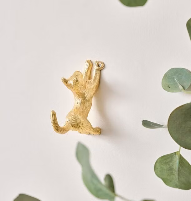 Melody Maison Gold Metal Cat Wall Hook