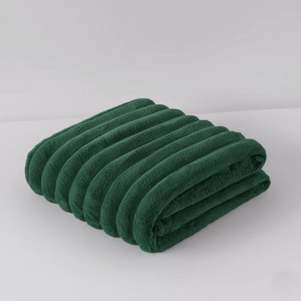Snug City Green Chunky Ribbed Mink Throw Blanket, W/D/H: 200 x 240 cm – 2