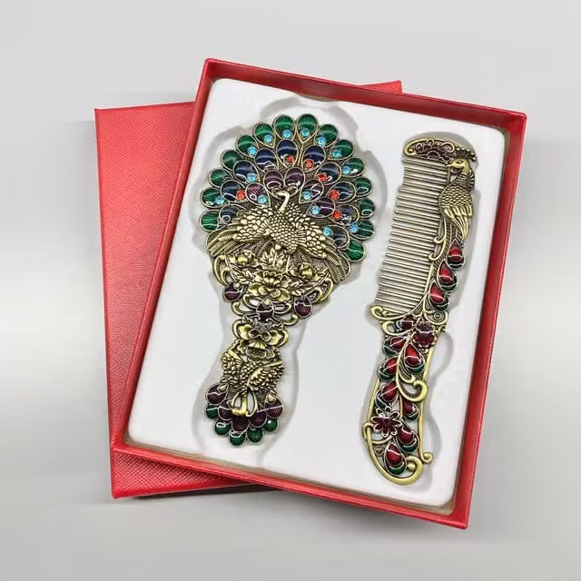 Leaper Style 1 Creative Metal Peacock Mirror and Comb Set in Green