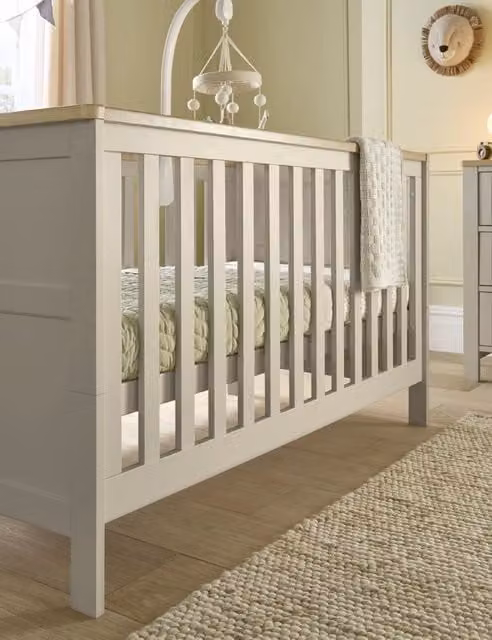 Mamas & Papas Wedmore Adjustable Cotbed in Grey