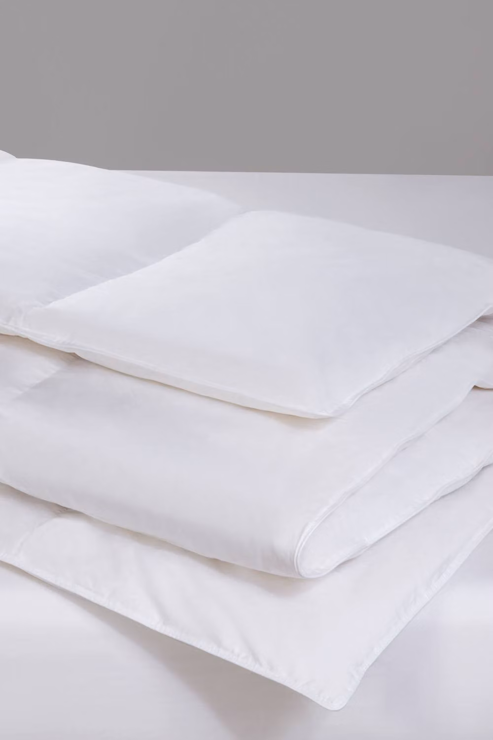 BHS 4.5 Tog White Goose Feather and Down Summer Duvet, W x D: 140 x 200 cm – 2