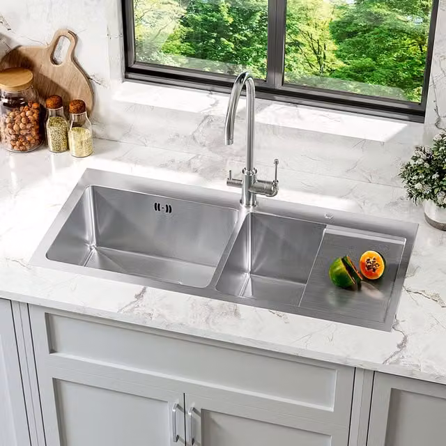 Livingandhome Stainless Steel Built-in Double Bowl Sink with Drain Kit in Silver and Black