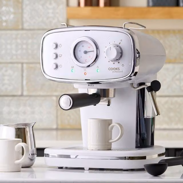 Cooks Professional 15-Bar Retro Espresso Coffee Machine with Steam Wand, Manometer and 1.2L Removable Water Tank in White and Silver