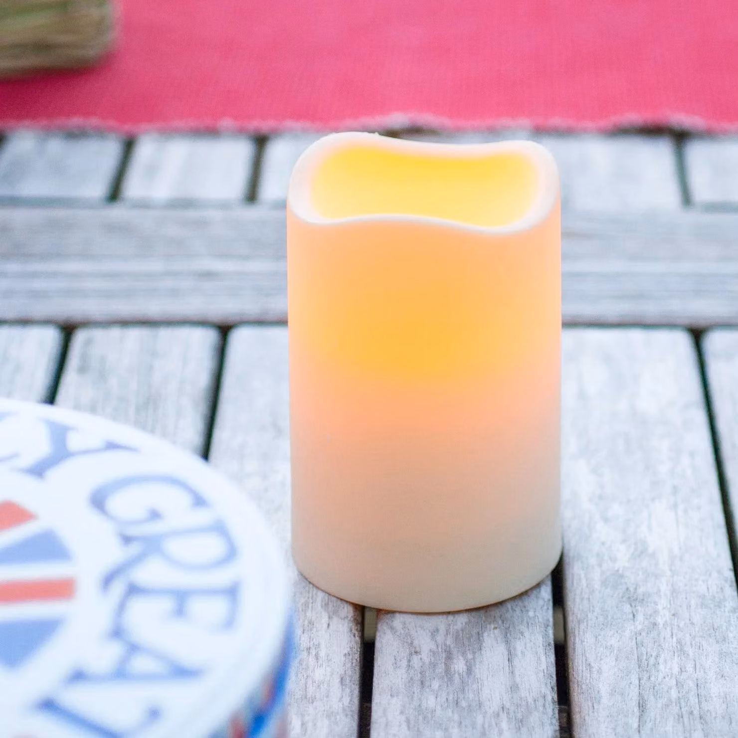 Lights4fun Waterproof Flameless LED Pillar Candle with Timer and Flicker Effect, White/Beige, H 11.5 cm x W 7.5 cm x D 7.5 cm
