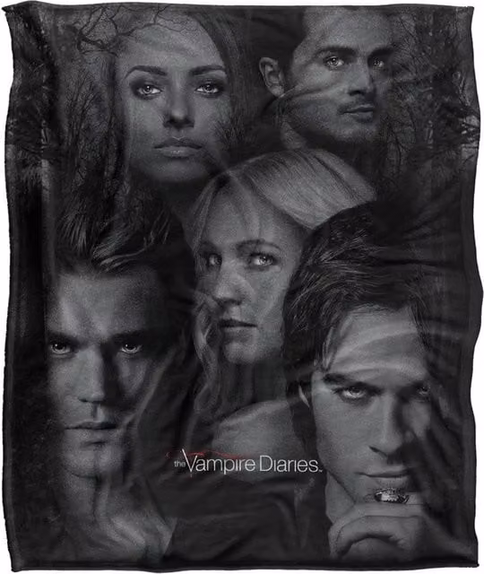 Warner Brothers The Vampire Diaries Silky Touch Super Soft Fluffy Throw Blanket in White, W: 152 cm, D: 127 cm – 1