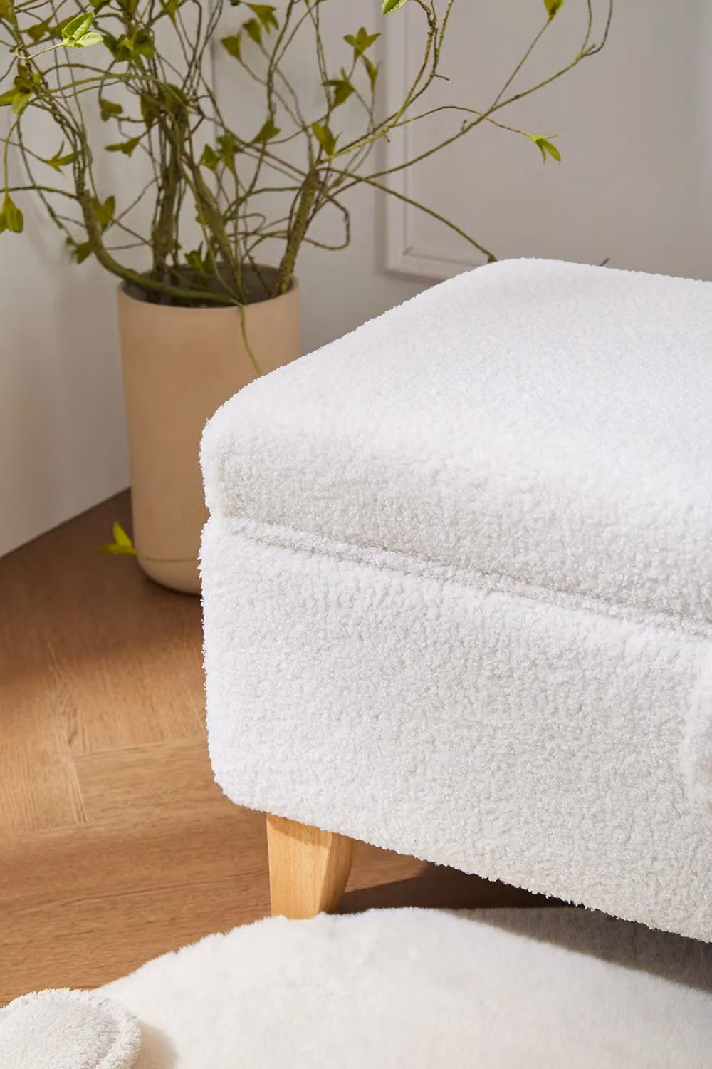 Living and Home White Teddy Fleece Bouclé Upholstered Storage Ottoman – 4