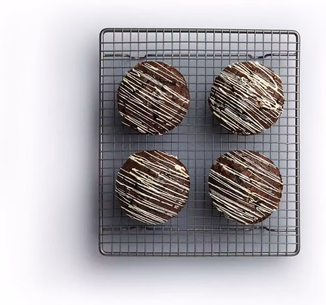MasterClass Non-Stick Steel Cooling Rack in Silver, W: 23 cm x D: 26 cm