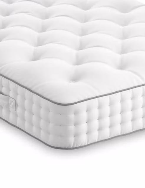 M&S 1500 Pocket Spring Medium Mattress in White, W/D/H: 140 x 200 cm