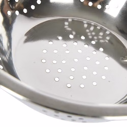 KitchenCraft Stainless Steel Colander with Feet and Handles, Silver, Diameter: 24.5 cm – 2