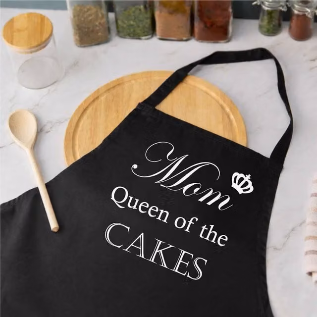 60 Second Makeover Women's Mom Queen Of The Cakes Black Apron – 1