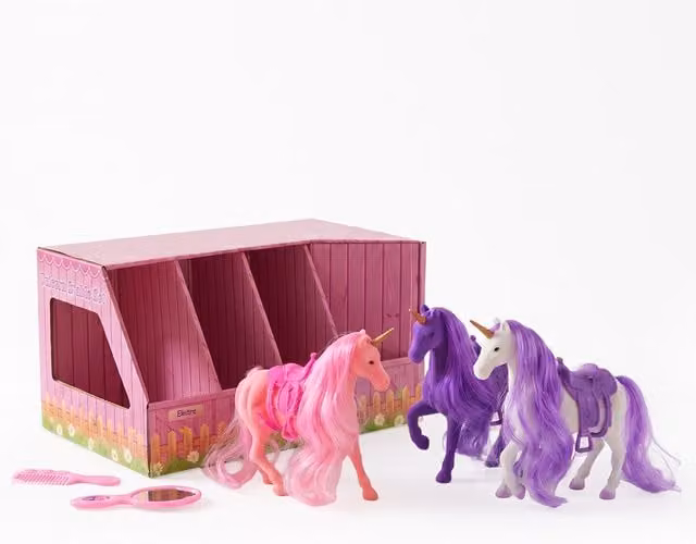 GEEZY Unicorn Stable Playset with 3 Pink Fantasy Animals