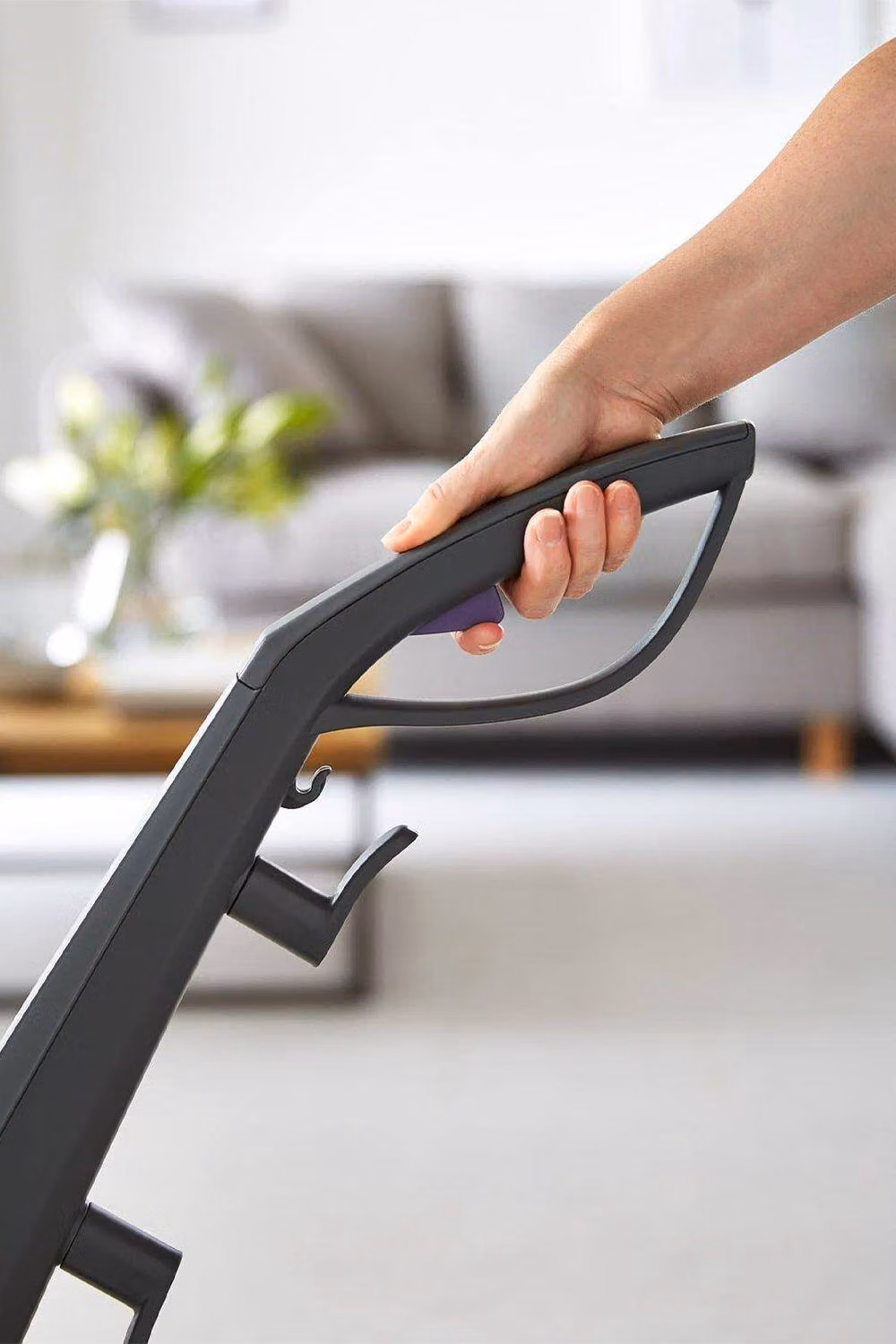 Swan Dirtmaster Carpet Cleaner in Black and Purple, Lightweight Wet Cleaner for Carpets, Rugs and Car Seats, Deep Cleaning with Stain Removal and Pet Odour Neutralisation, SC17310N – 3