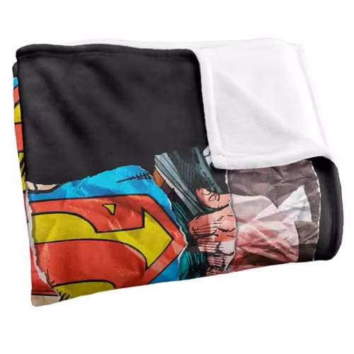 Warner Bros. Superman Super Reveal Silky Touch Super Soft Fleece Throw Blanket, Multicolour, W: 127 cm x L: 152.4 cm – 2