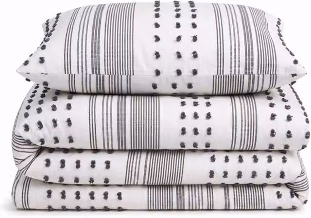 Intimates White Tufted Design Duvet Cover and Pillowcase Set, Double Size (Duvet Cover: 200 x 220 cm, Pillowcase: 140 x 200 cm)
