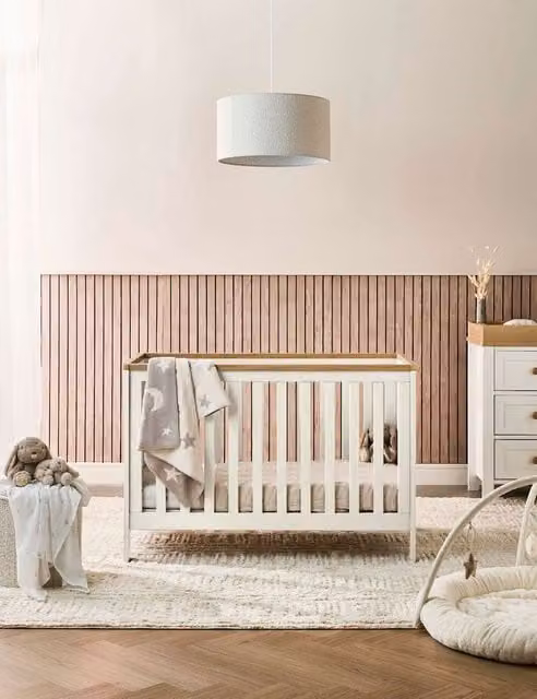 Mamas & Papas Wedmore Small Cotbed in White/Natural White