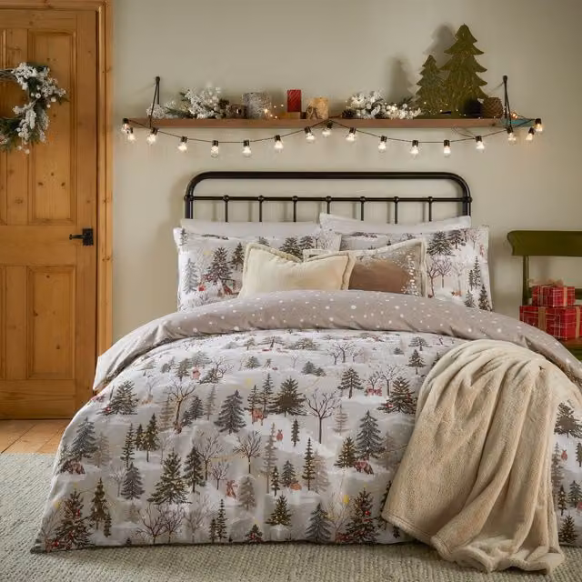Make It A Home Forest Festivities Reversible Printed Duvet Cover Set, Multicolour, 200 x 200 cm