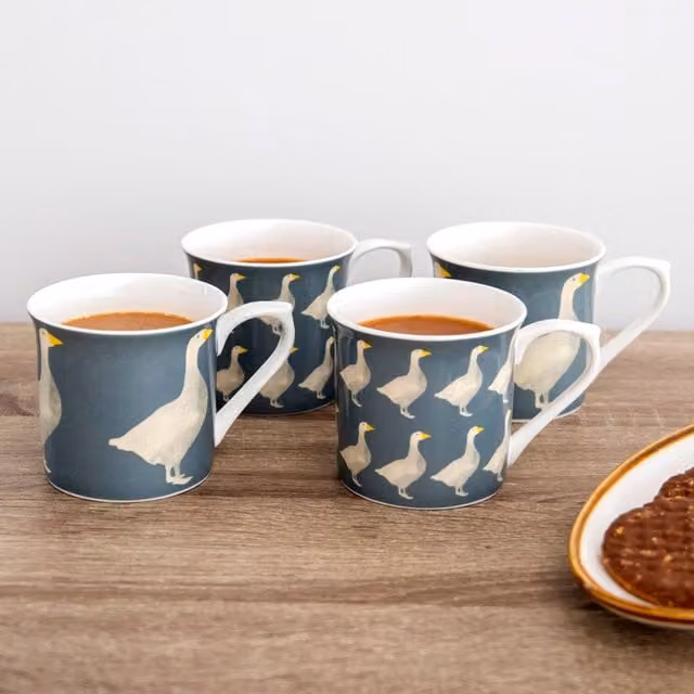 KitchenCraft Goose 4-Piece Ceramic and Bone China Mug Set in Grey